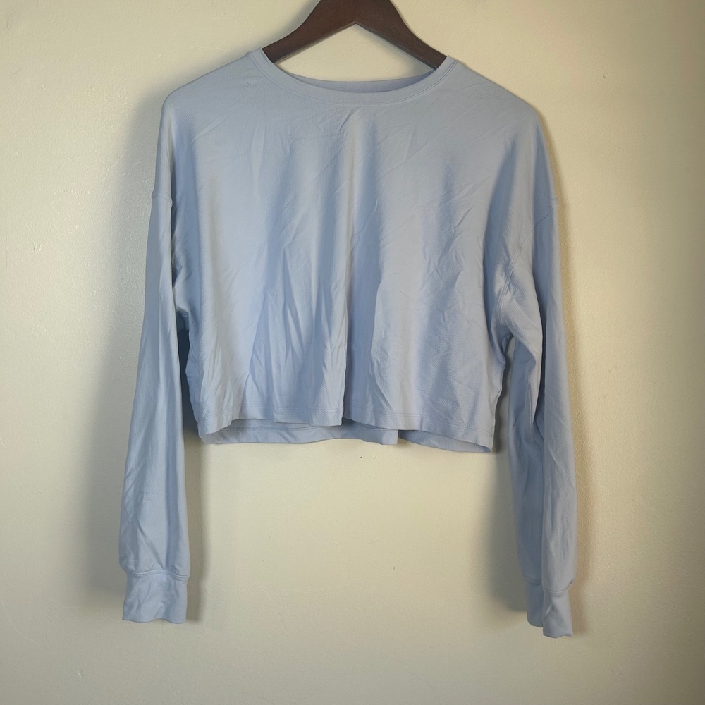 EUC Lululemon Top Muscle Love Long Sleeve Size 8 Pastel Blue Cropped Mesh